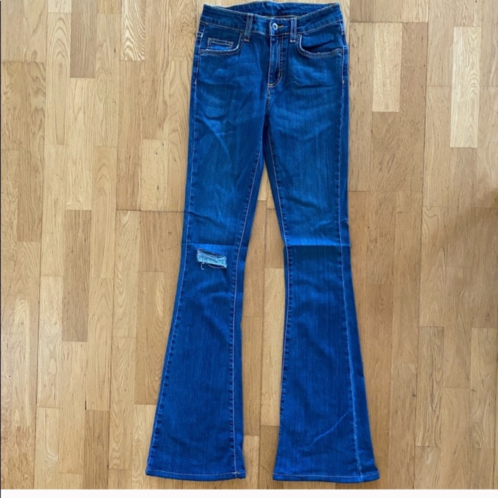 New without tags   CARMAR Flared Jeans - Size 29